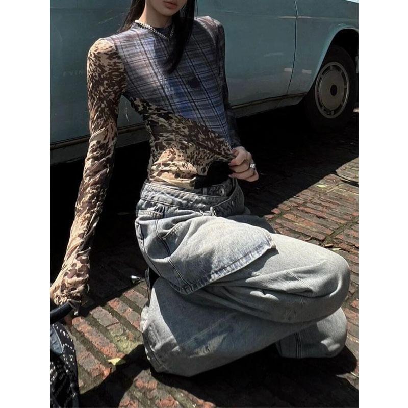 Low Rise Mock Two Piece Washed Distressed Loose-Fit Wide-Leg Jeans Product Image