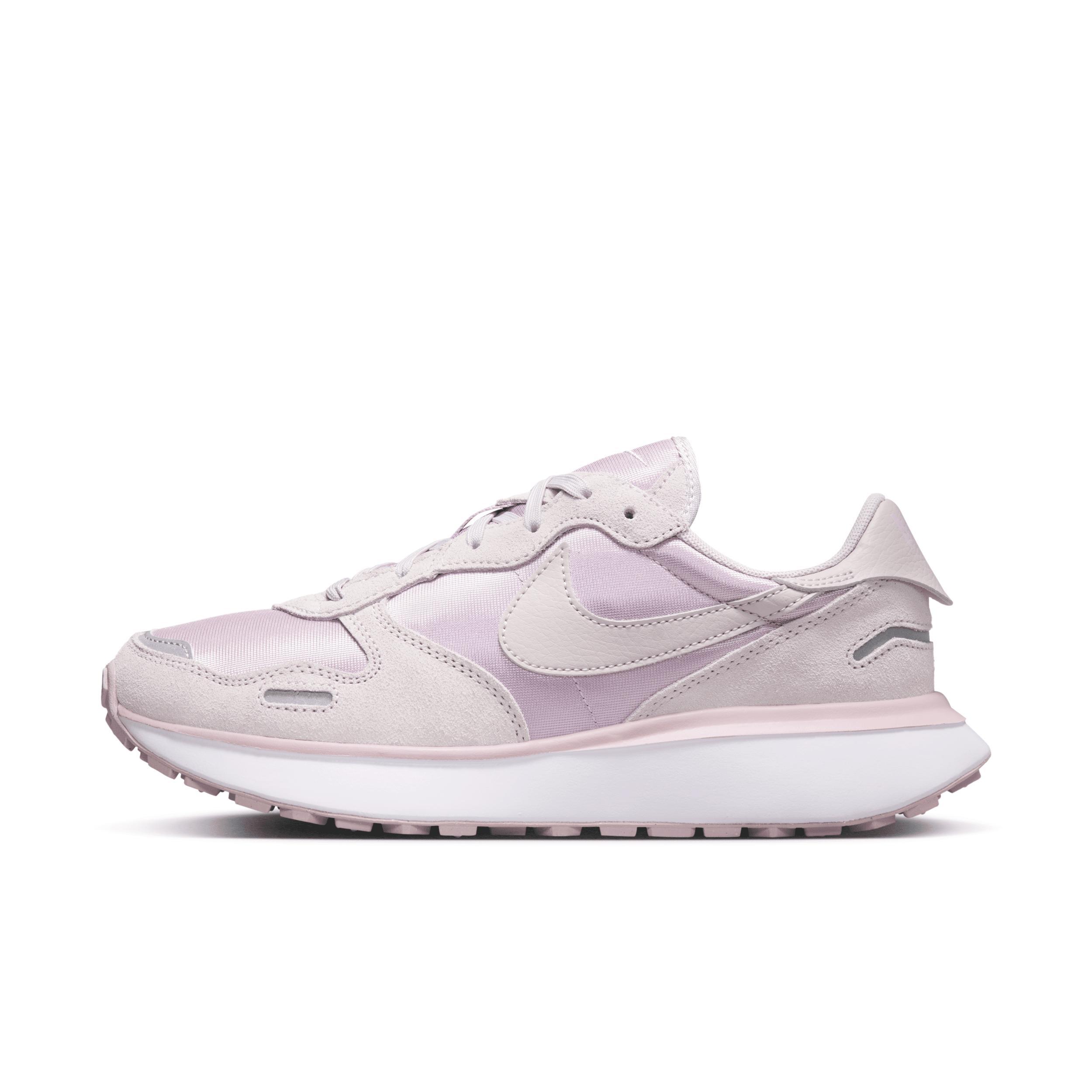 Nike Women's Phoenix Waffle Shoes Product Image