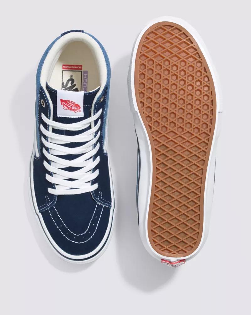 Skate Sk8-Hi Shoe Product Image