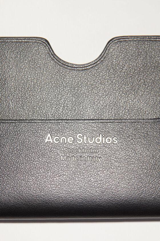 Leather card case Product Image