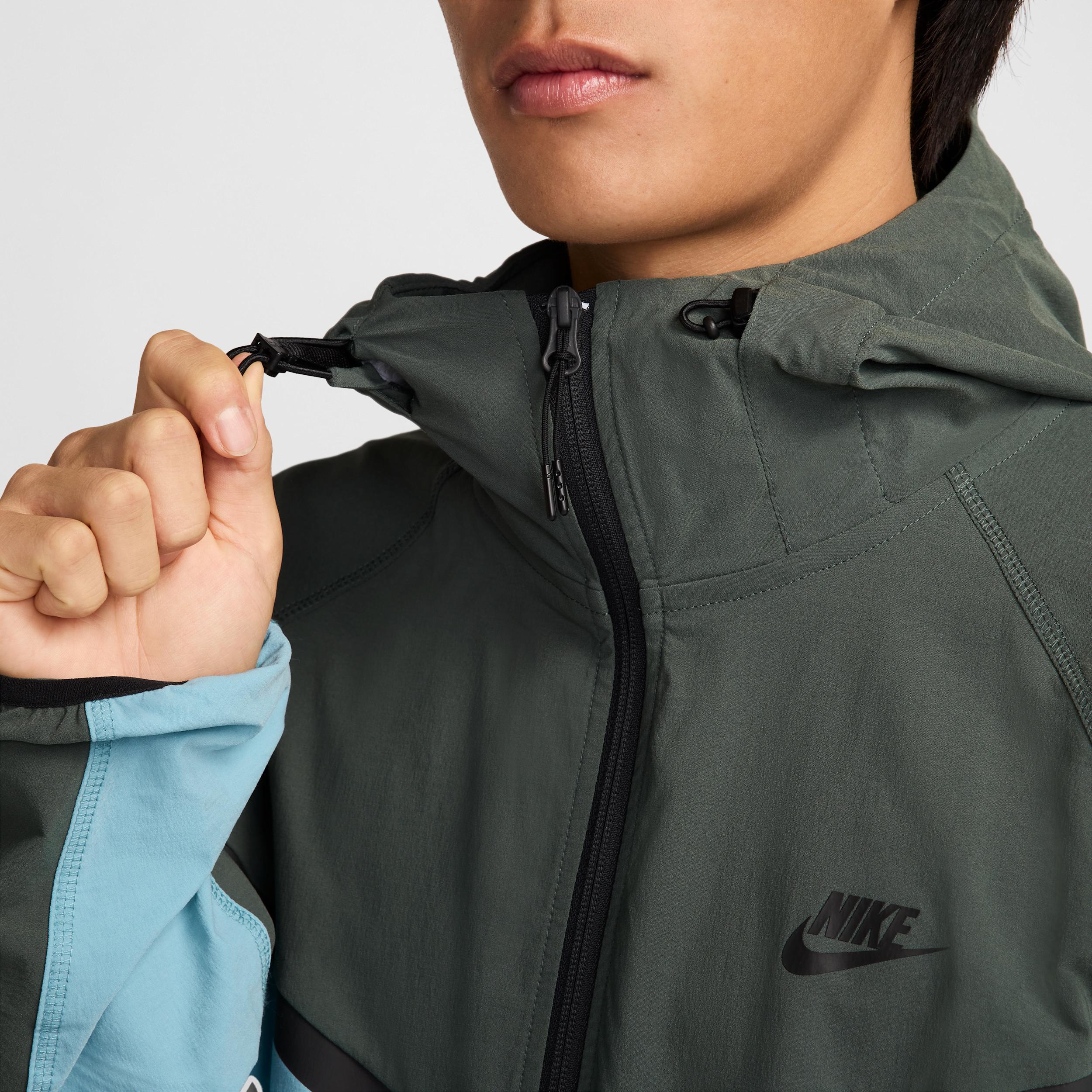 Nike Men's Tech Woven Jacket Product Image