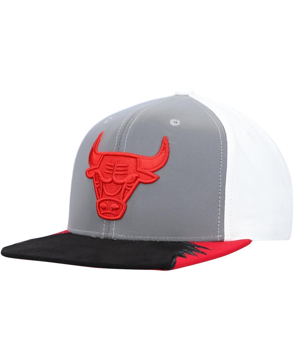 Mens Mitchell & Ness Gray/White Chicago Bulls Day 5 Snapback Hat Product Image