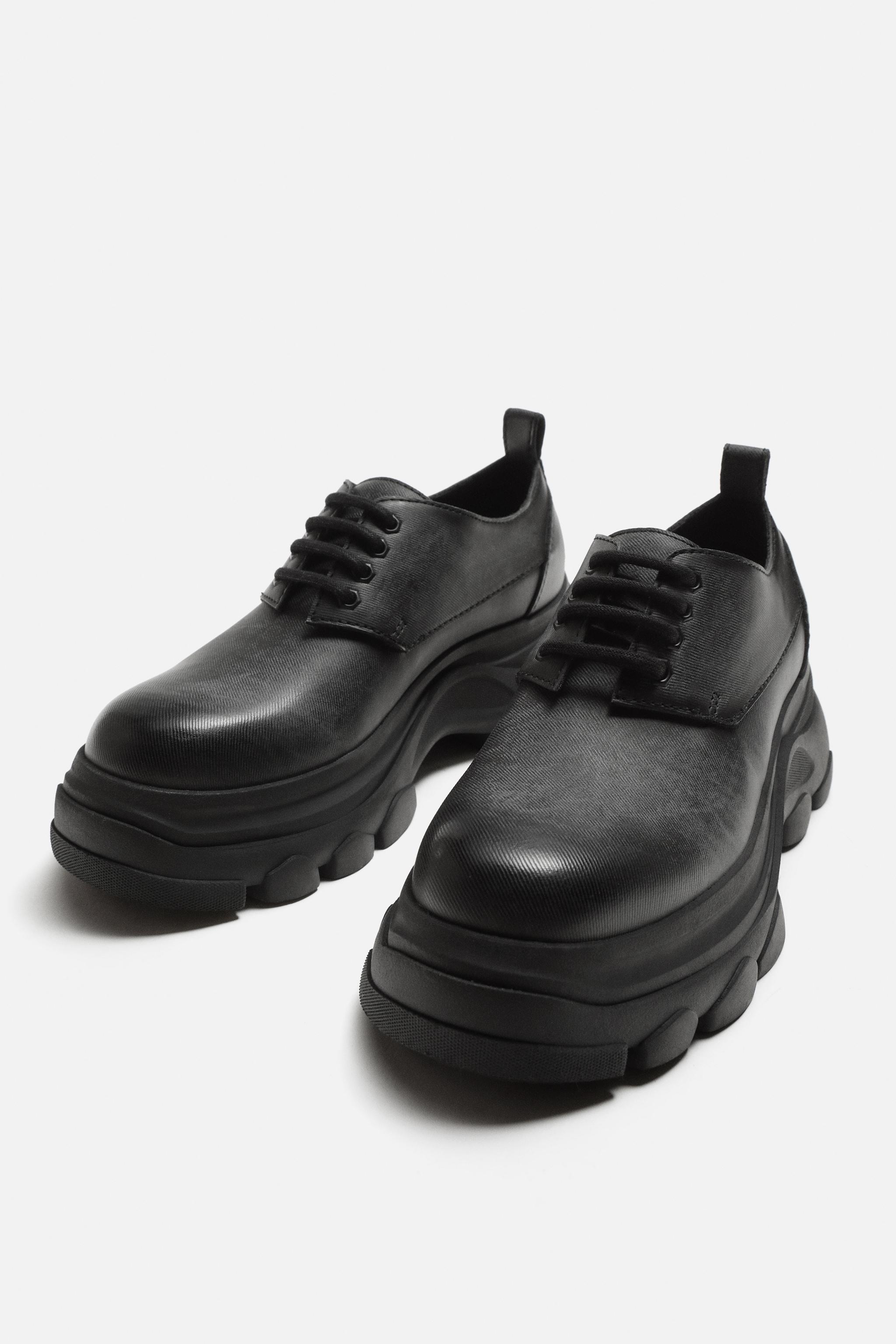 CHUNKY SOLE SHOES Product Image