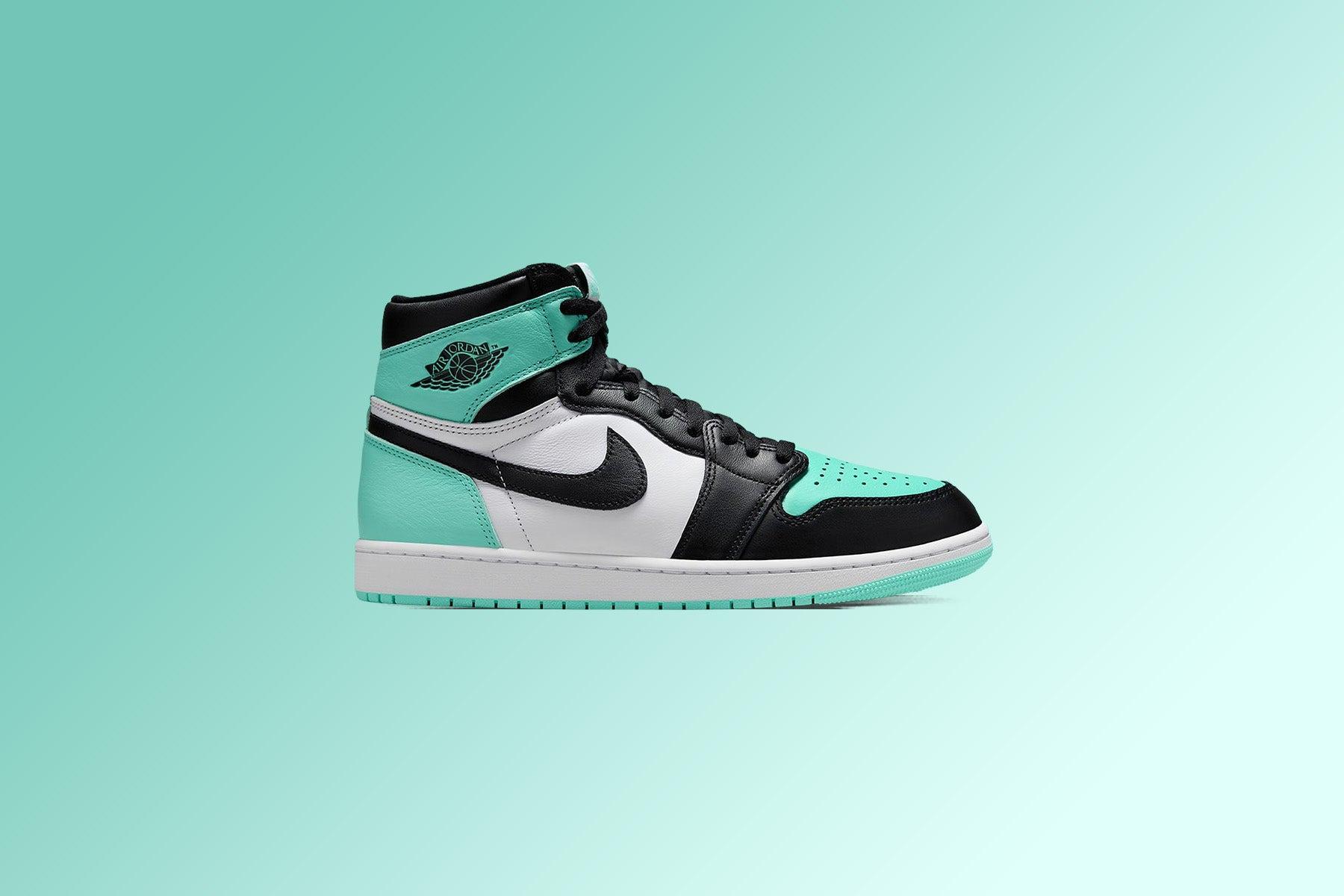 Air Jordan 1 Retro High OG - White/Black/Green Glow Male Product Image