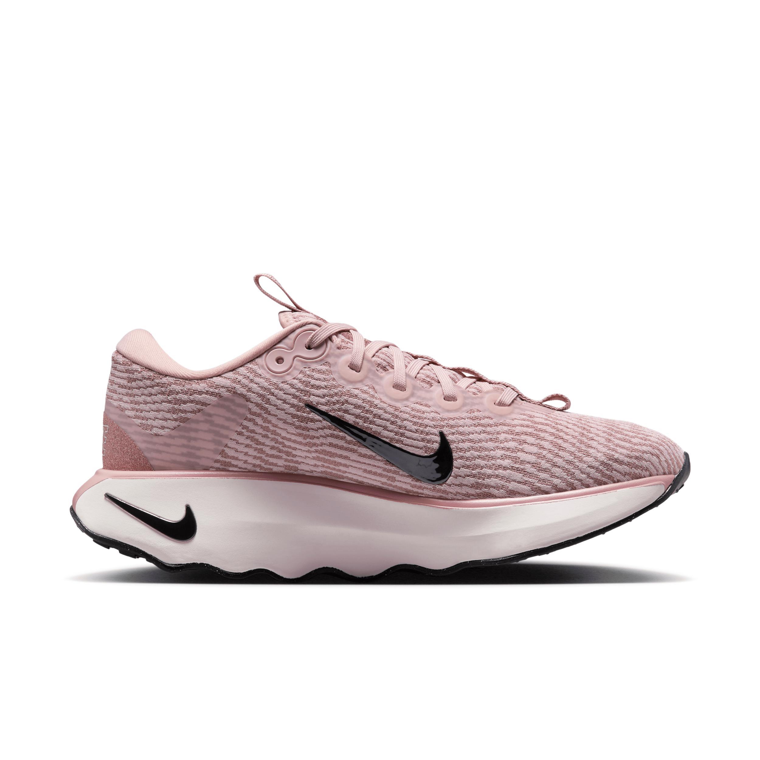 Nike Women's Motiva Premium Walking Shoes Product Image