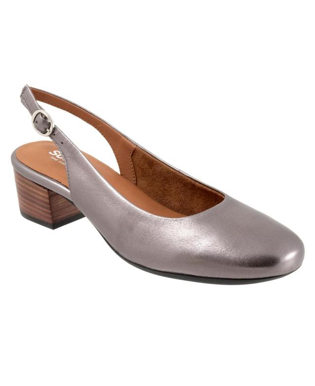 Womens Softwalk Largo Pumps Product Image