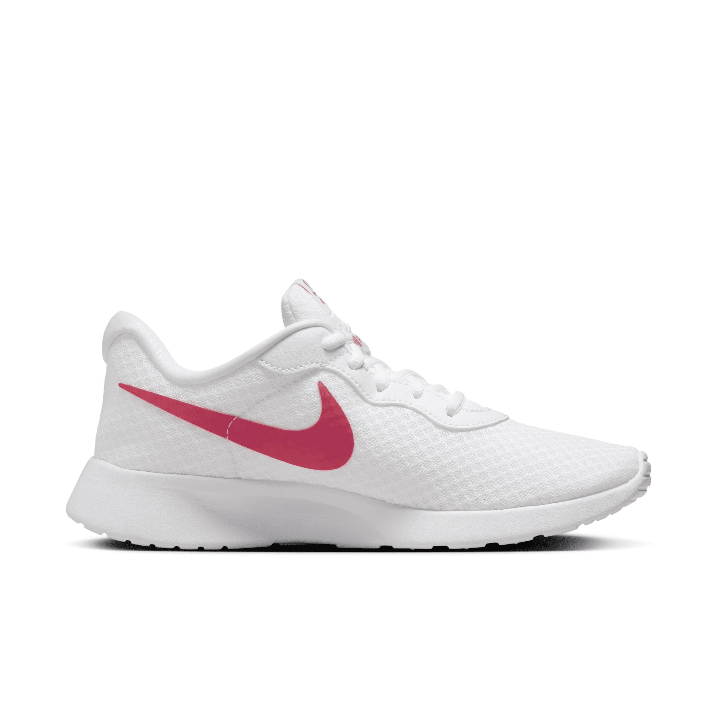 Nike Womens Tanjun EasyOn Shoes Product Image