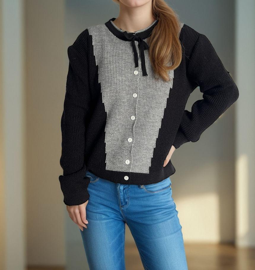 Crew Neck Two Tone Bow Cardigan Product Image