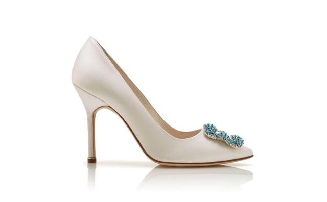 HANGISI BRIDE White Satin Jewel Buckle Pumps Product Image