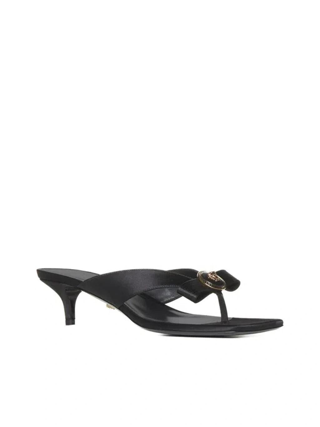 50mm Medusa-plaque Patent-leather Pumps In Black  Gold Product Image