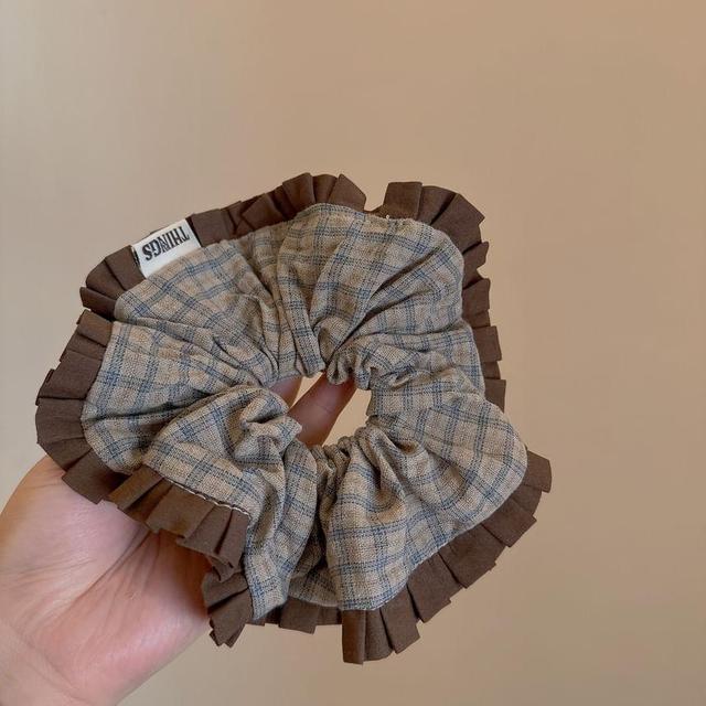 Plaid Accordion Fabric Scrunchie Product Image