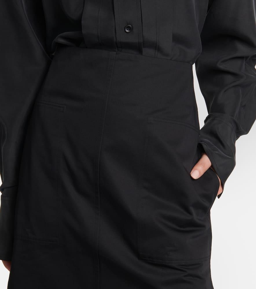 Side-slit Pencil Skirt In Black Product Image