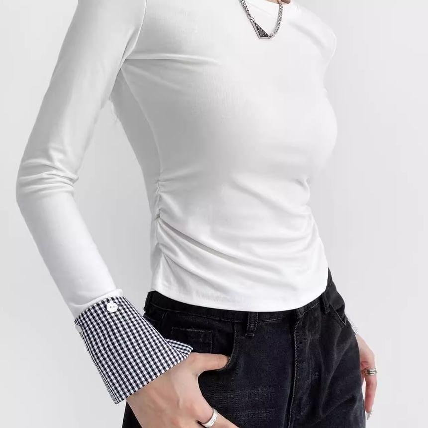 Long-Sleeve Crewneck Color Block Crop T-Shirt Product Image