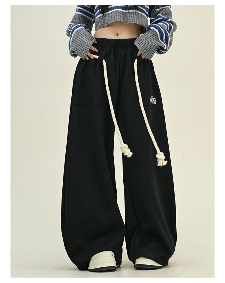 Drawstring Waist Lettering Wide Leg Sweatpants Product Image