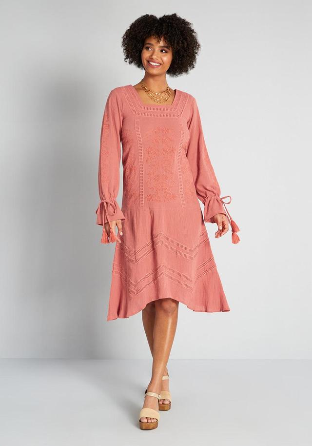 Elegant Wanderer  Midi Dress Product Image