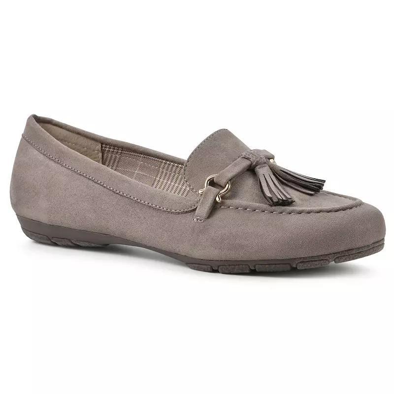 Cliffs by White Mountain Gush Suedette) Women's Shoes Product Image