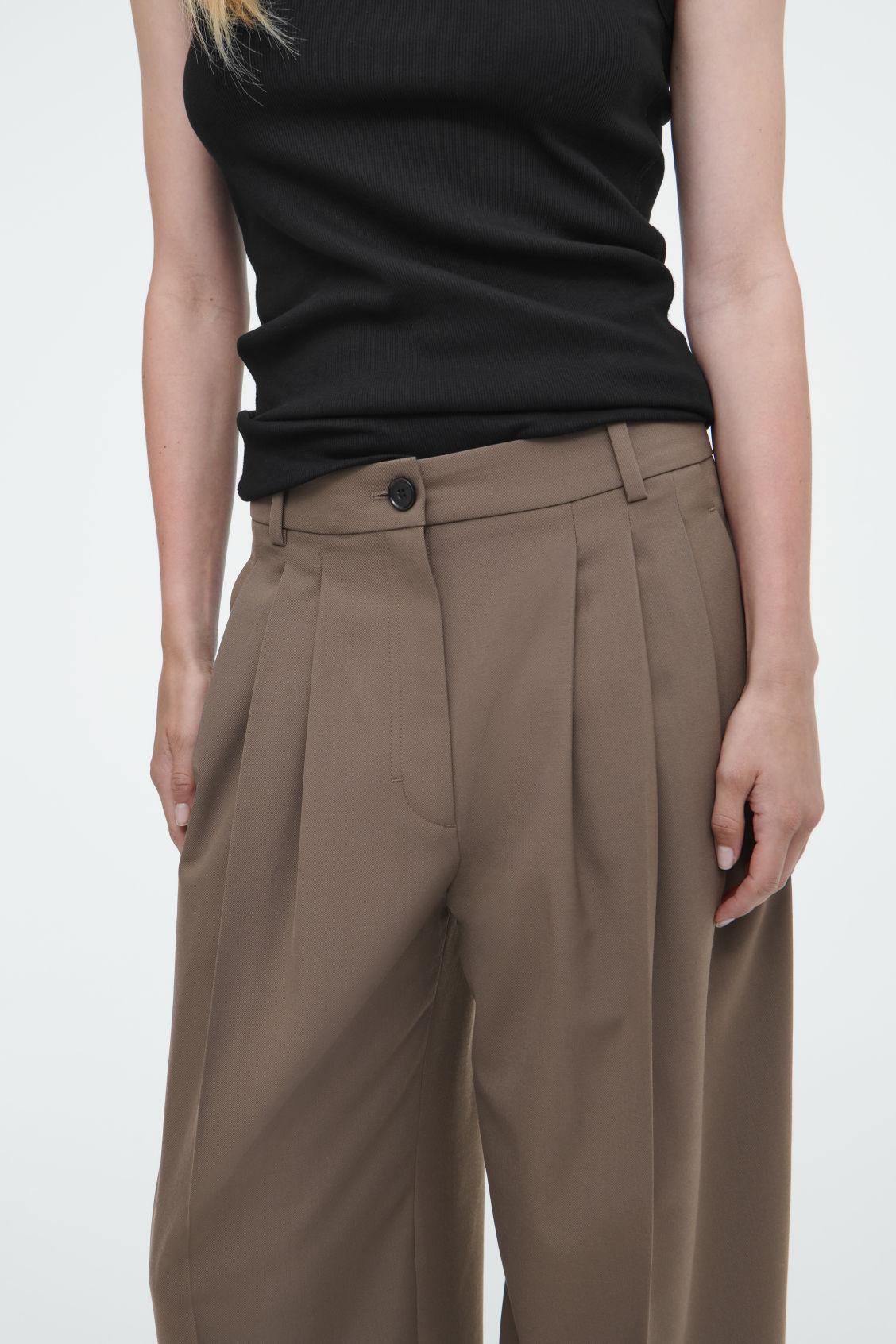 PLEATED BARREL-LEG WOOL-BLEND TROUSERS Product Image