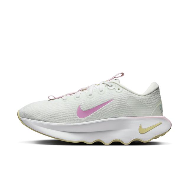 Nike Women's Motiva Walking Shoes Product Image