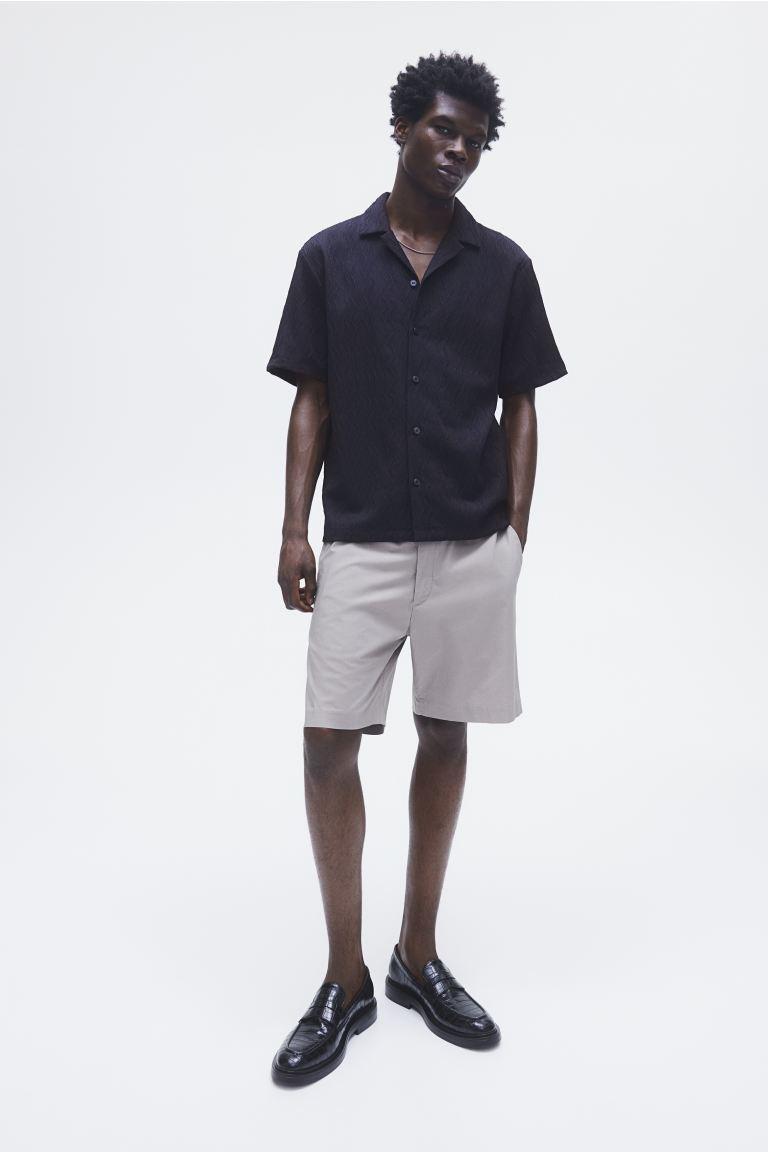 Regular Fit Textured Resort Shirt Product Image