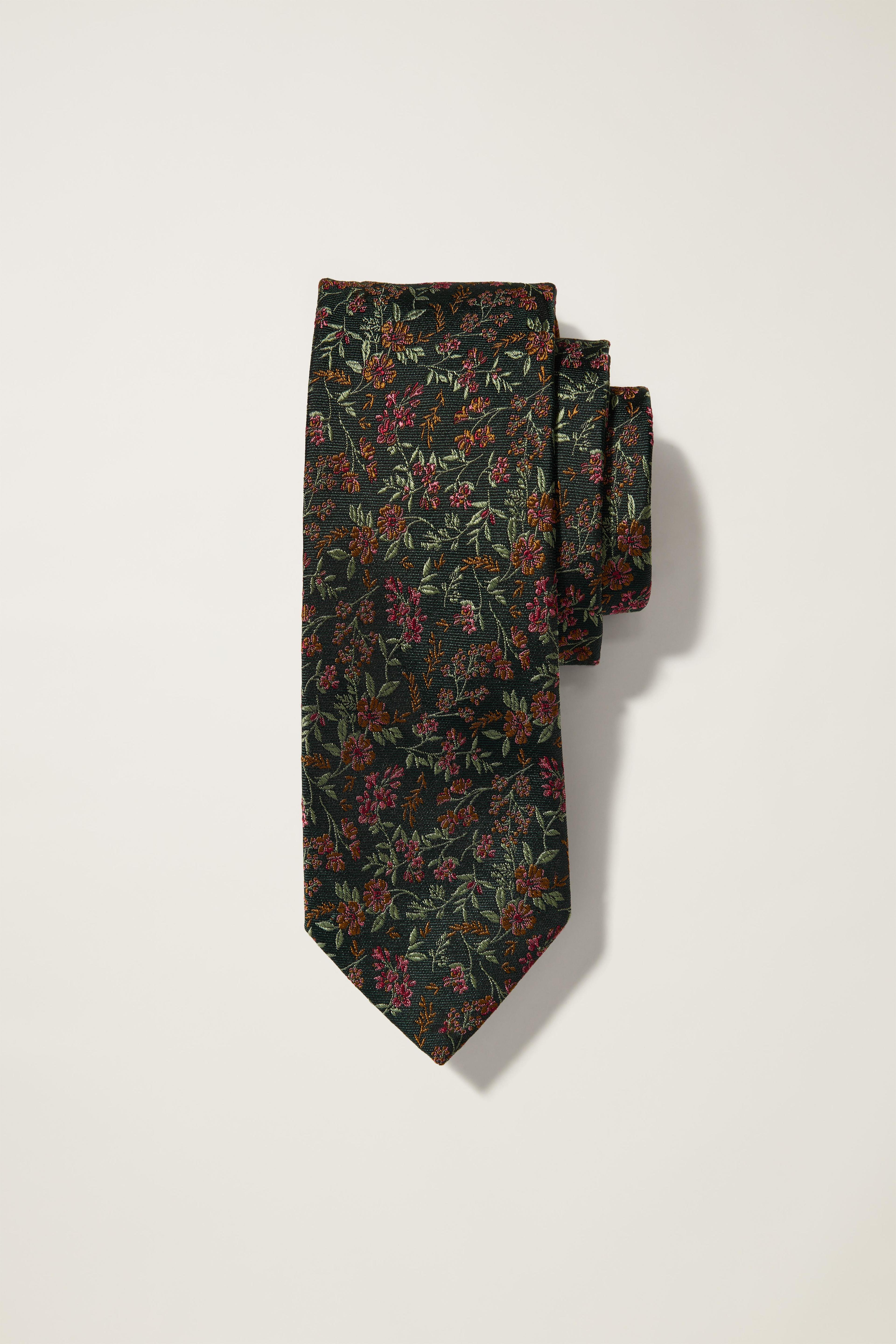 Premium Necktie Product Image