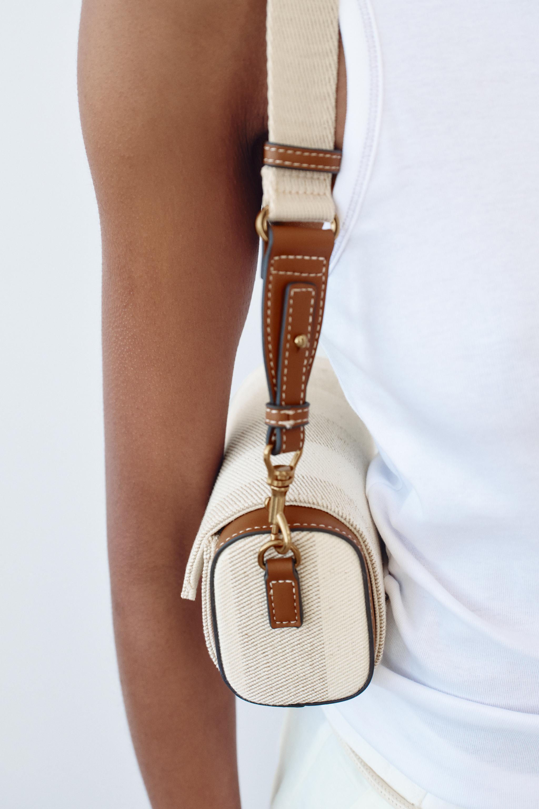 CROSSBODY BAG Product Image