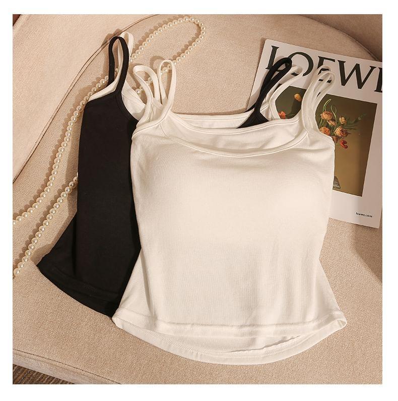 Scoop Neck Plain Camisole Top Product Image