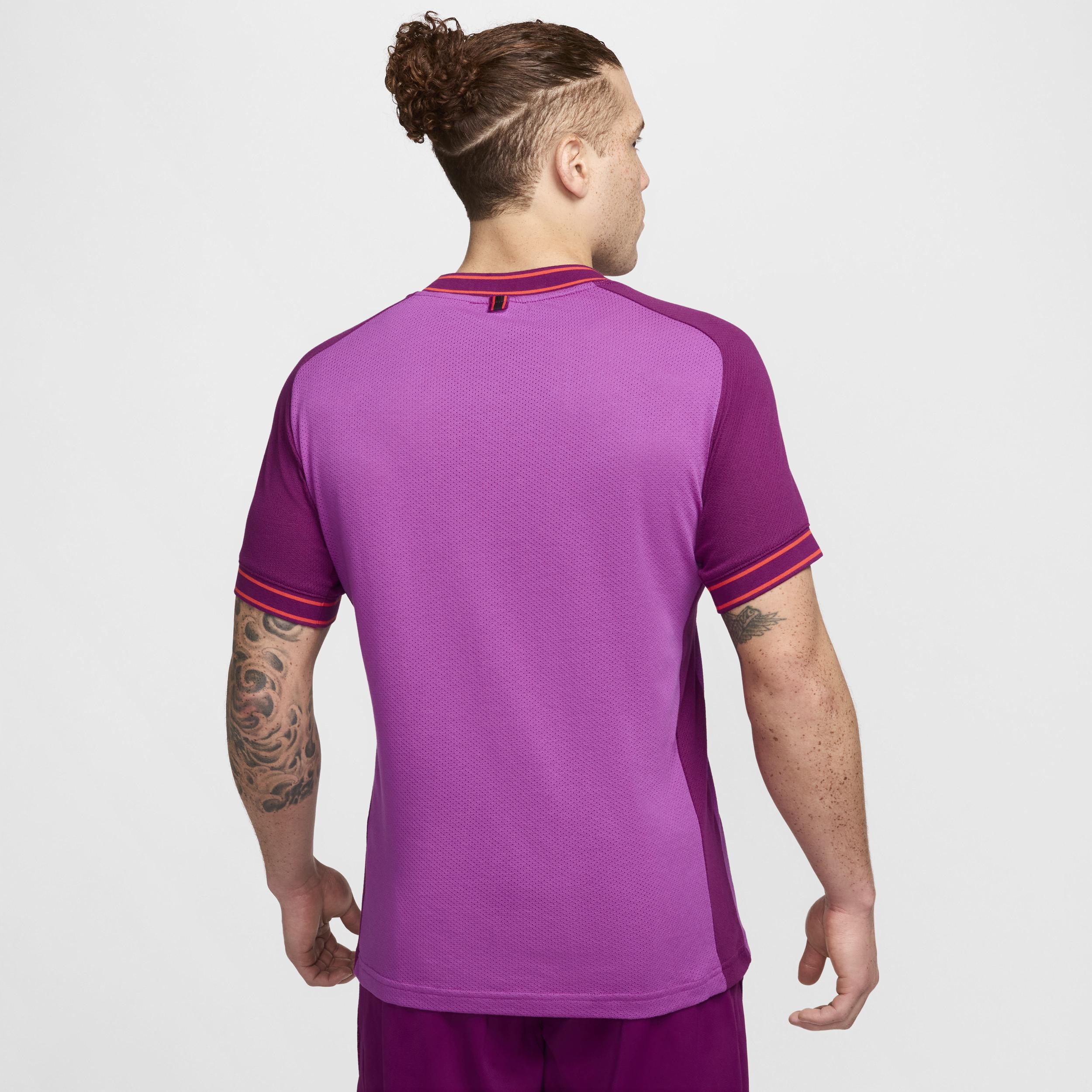 Nike Men's Court Heritage Short-Sleeve Tennis Top Product Image