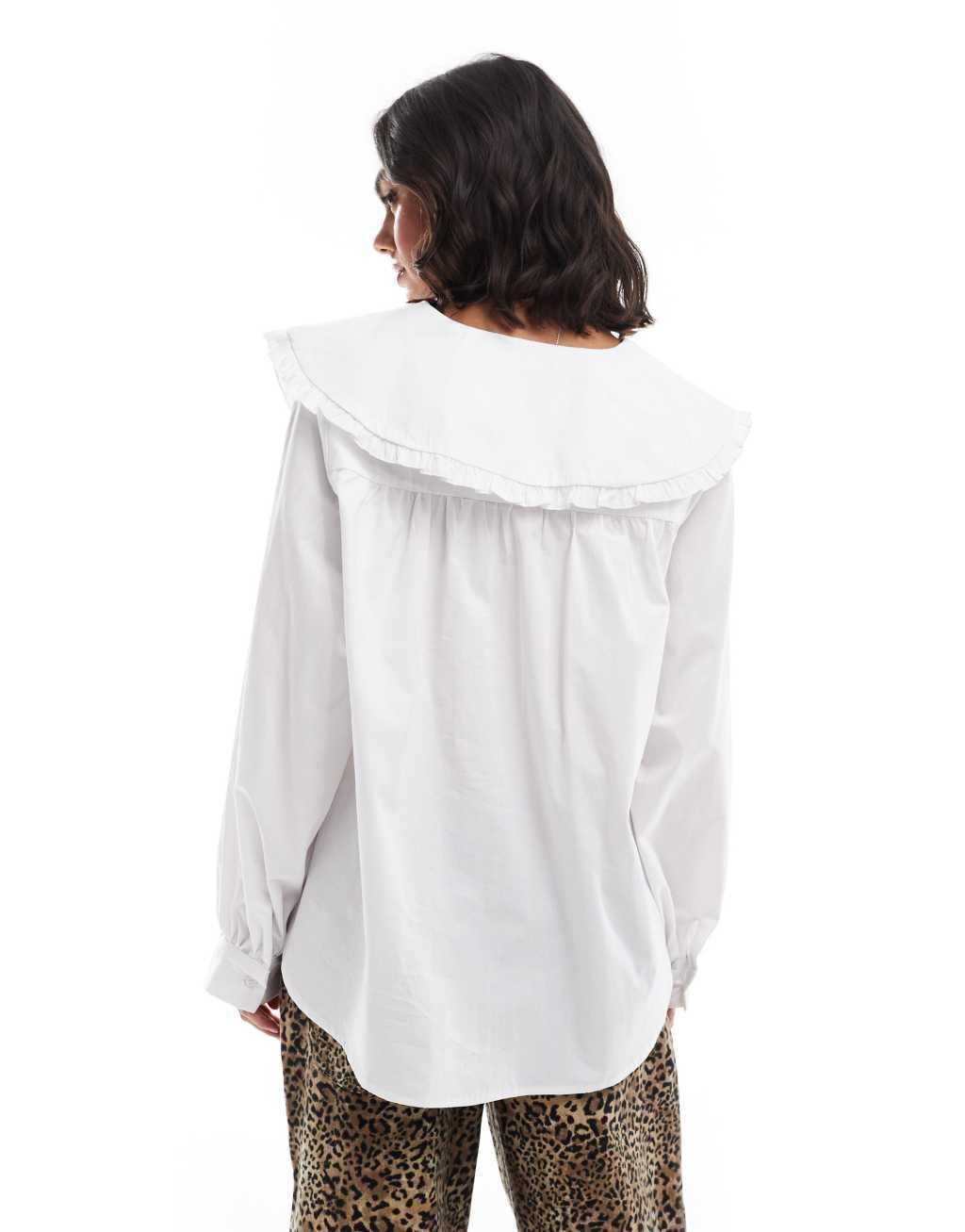 ASOS DESIGN oversized shirt with plunge pie crust collar in white Product Image