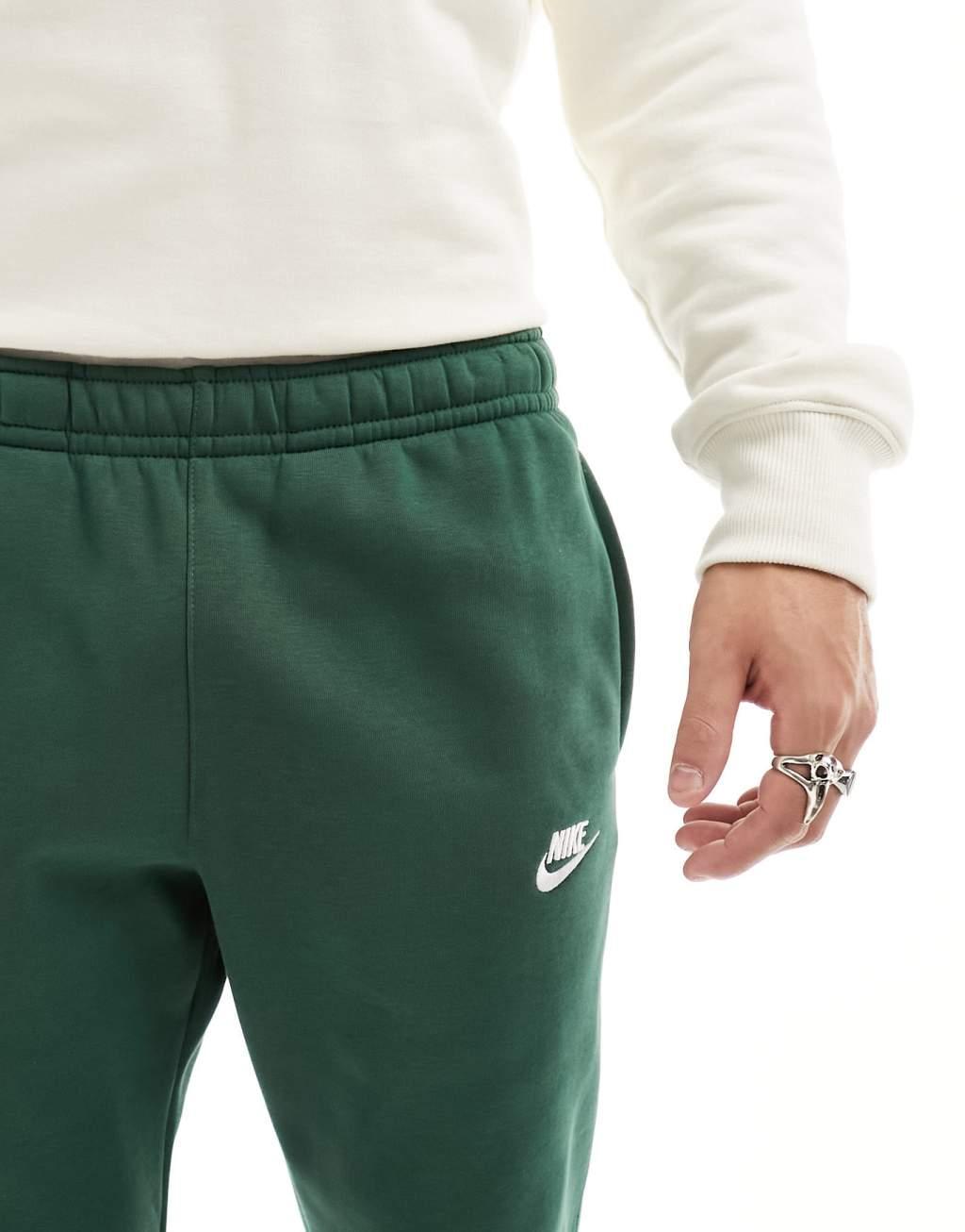 Nike Club fleece sweatpants in deep green  Product Image