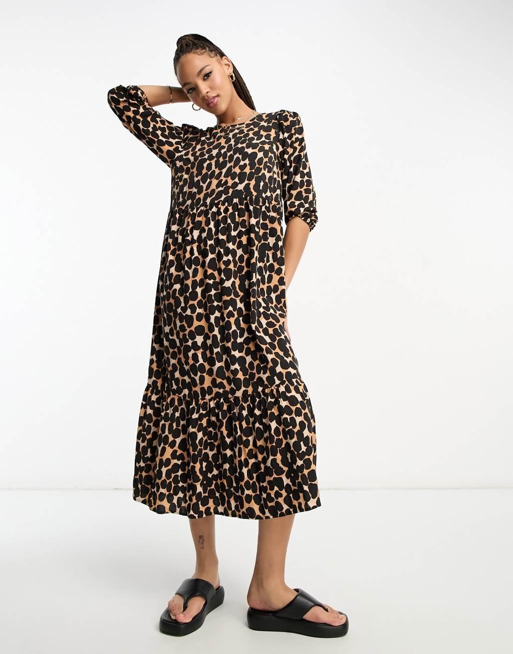 New Look puff sleeve smock midi dress in leopard print Product Image