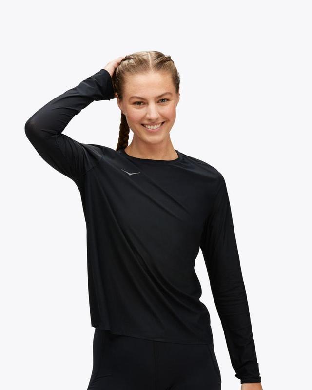 HOKA Womens Airolite Run Long Sleeve Shirt in Black, Size Medium Product Image