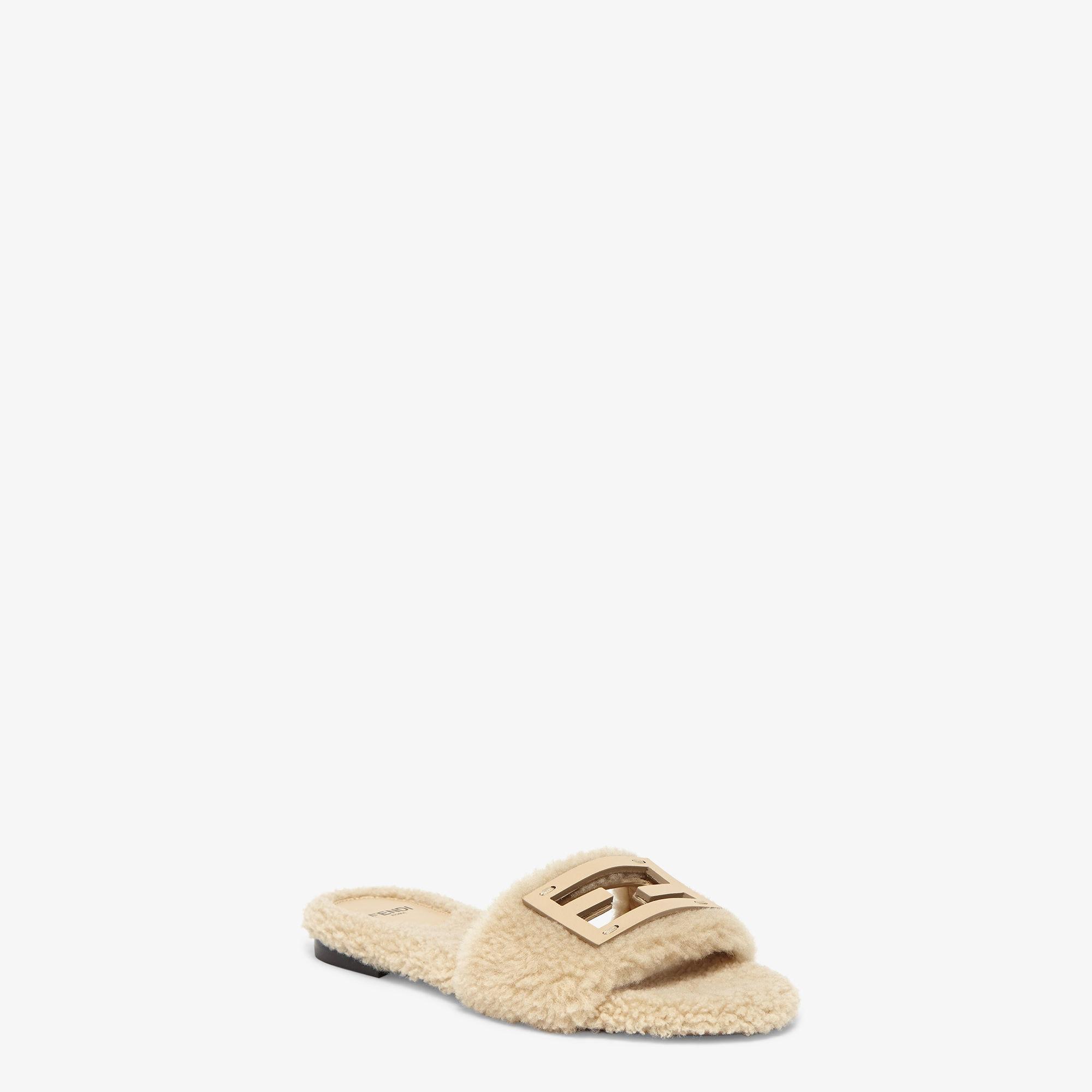 BaguetteBeige sheepskin slides Product Image