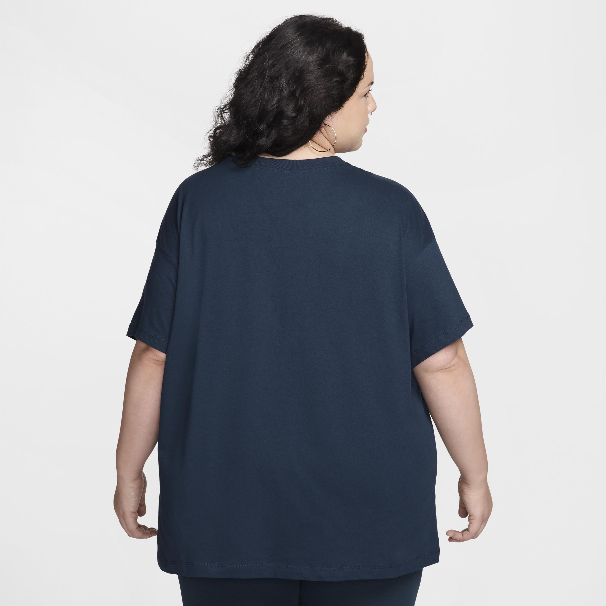 Women's Nike Sportswear Essential T-Shirt (Plus Size) Product Image