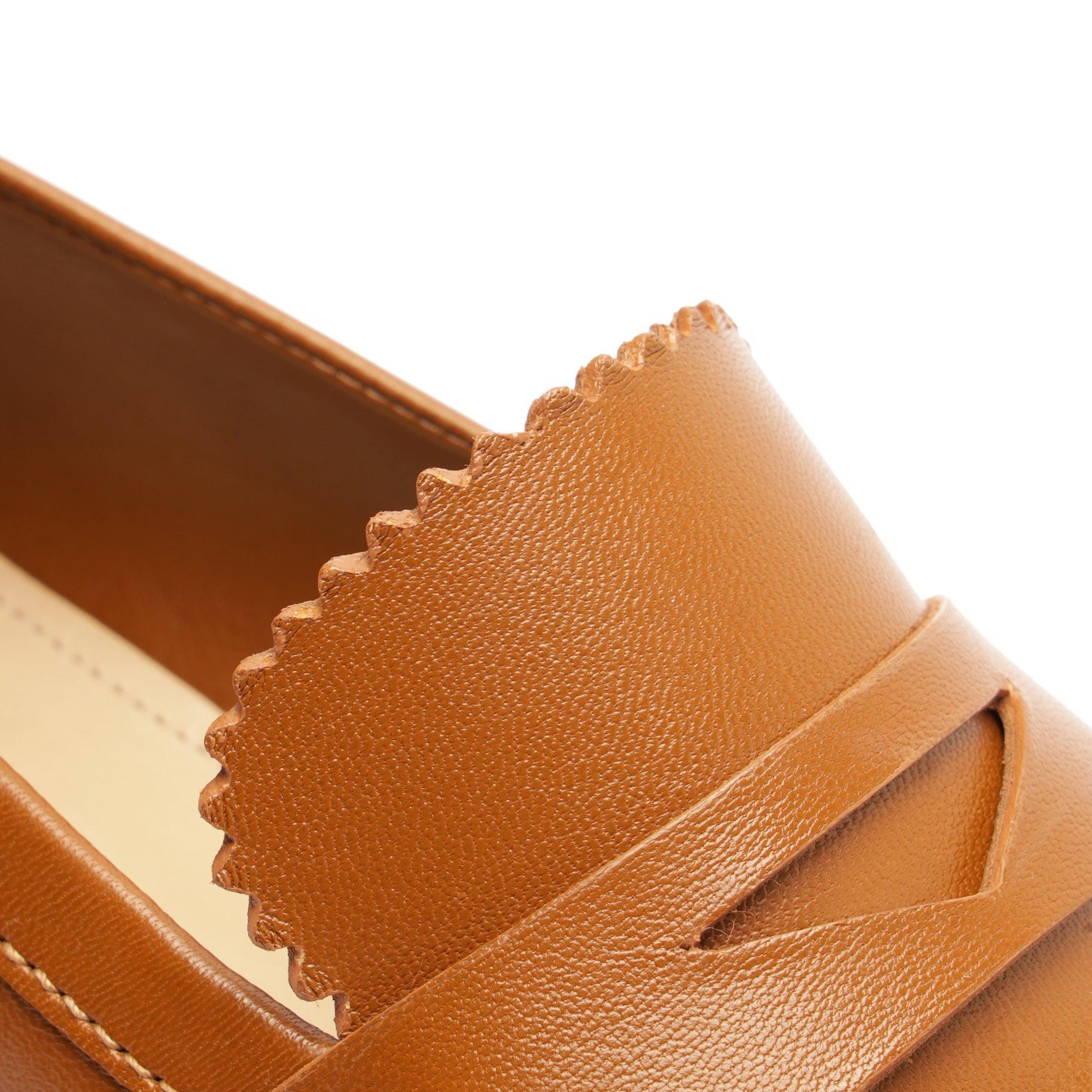 Christie Nappa Leather Flat Female Product Image