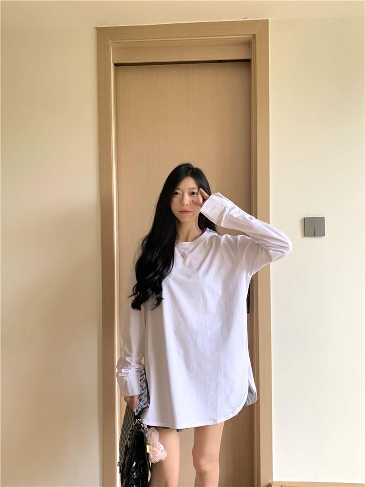 Round Neck Plain Cardigan / Long-Sleeve Round Neck Plain T-Shirt Product Image