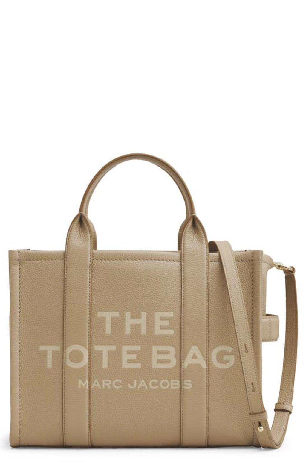 MARC JACOBS The Leather Medium Tote Bag In Camel Product Image