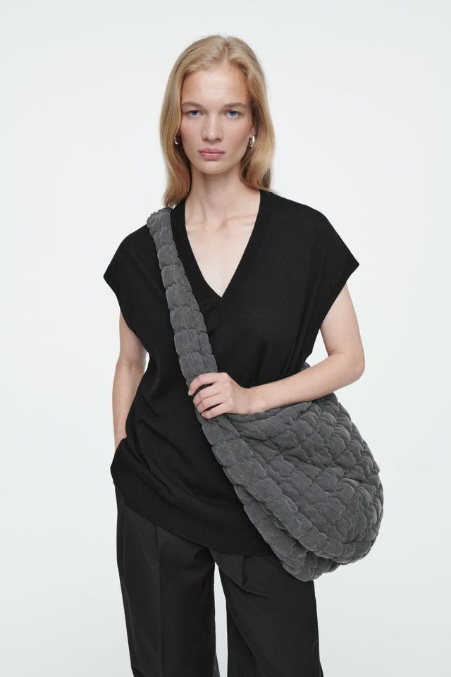 OVERSIZED QUILTED CROSSBODY Product Image