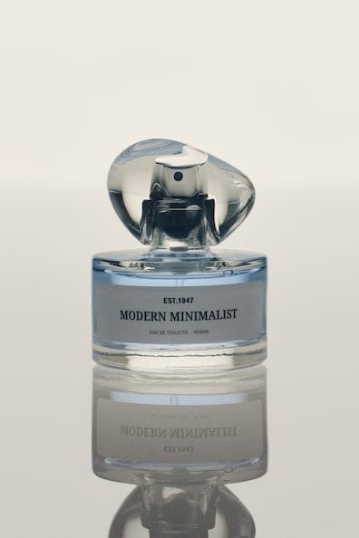 Modern Minimalist Fragrance Product Image