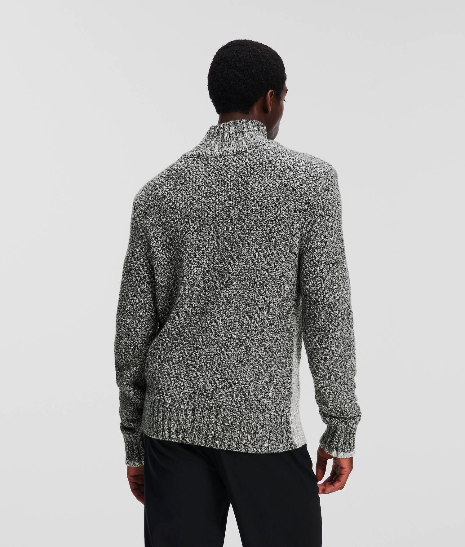 CHUNKY KNIT TURTLE-NECK SWEATER Product Image