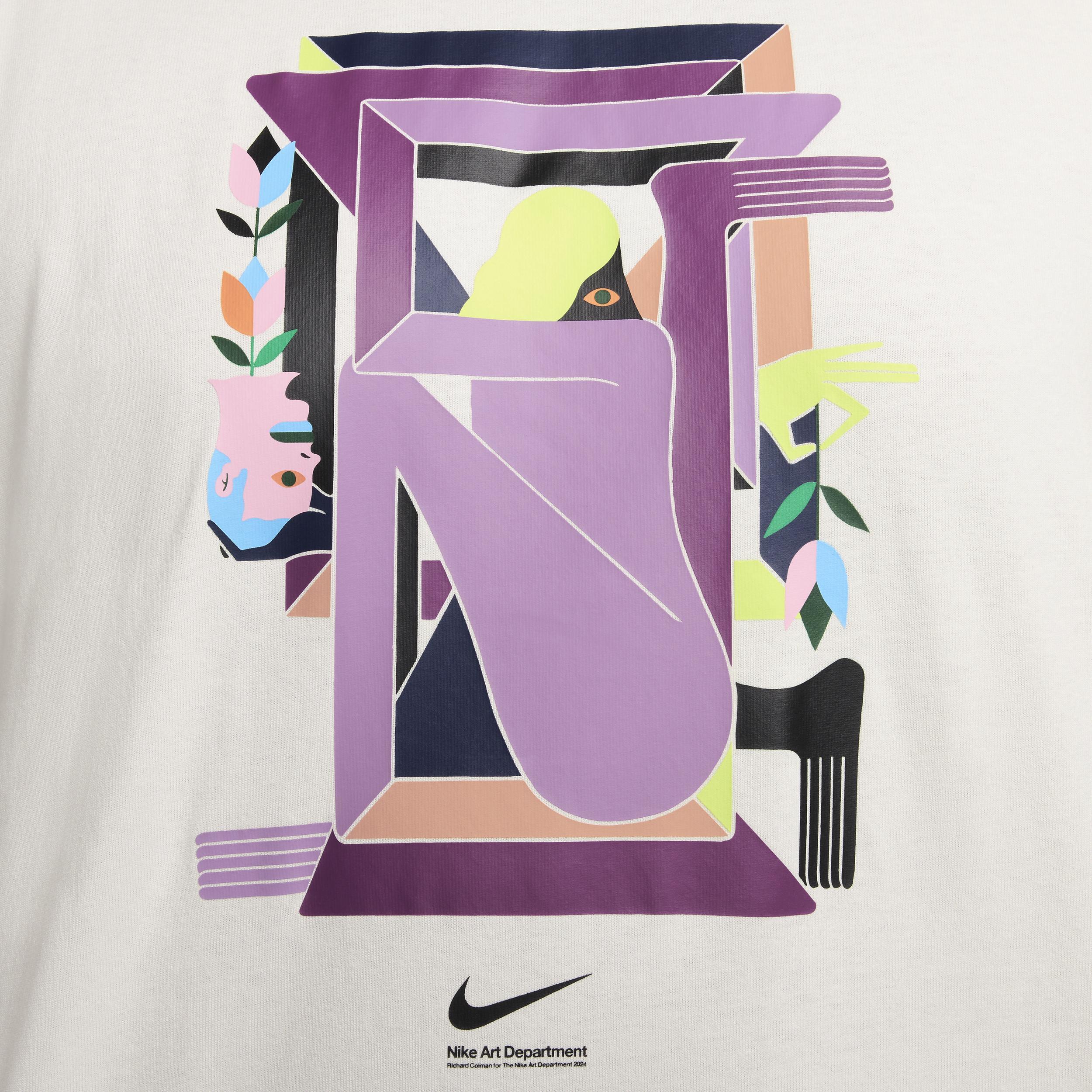 Nike Sportswear Men's T-Shirt Product Image