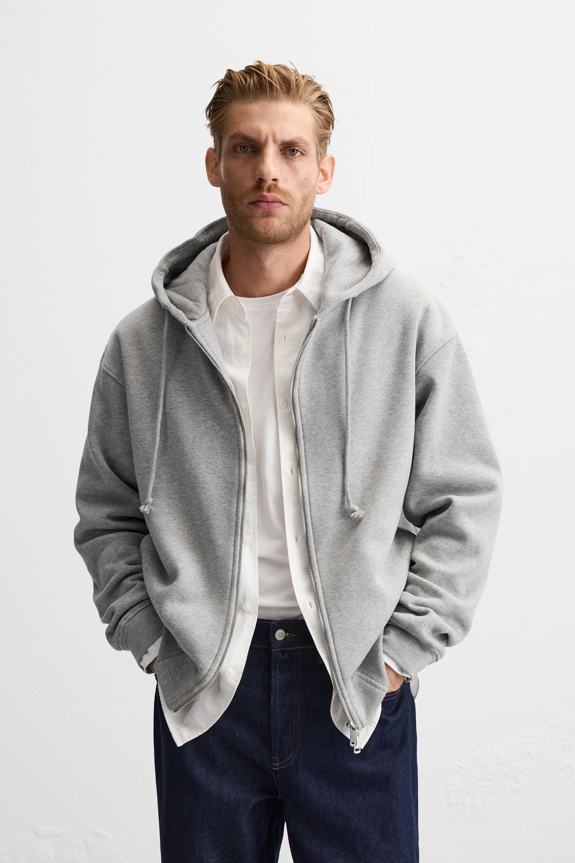 HOODED SWEATSHIRT WITH ZIP Product Image