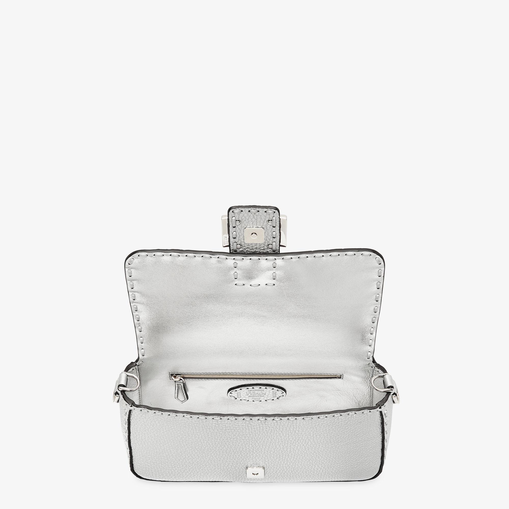 BaguetteSilver Selleria bag with oversized topstitching Product Image