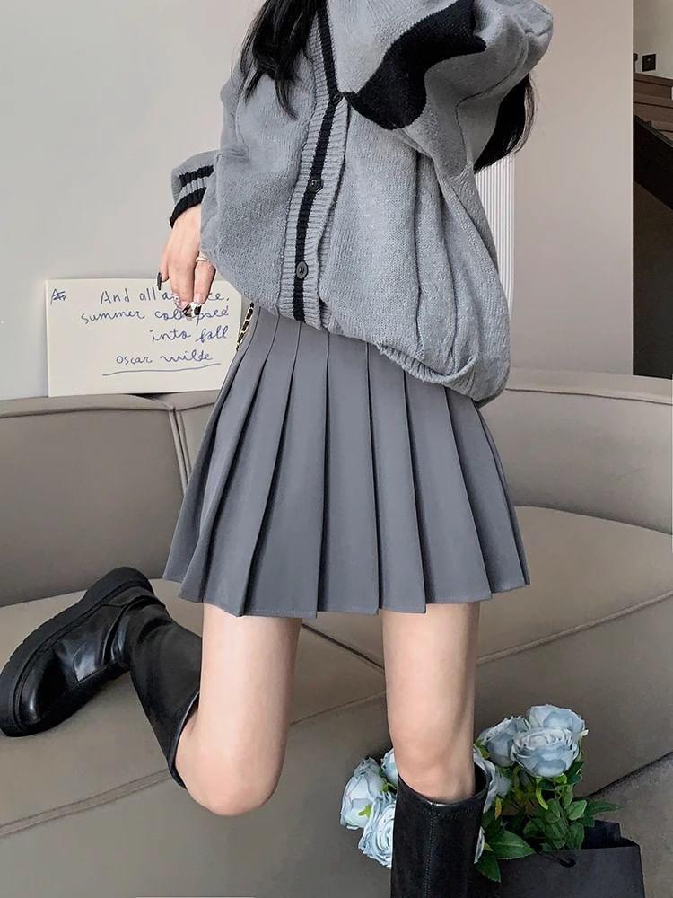 High Waist Plain Mini Pleated Skirt Product Image