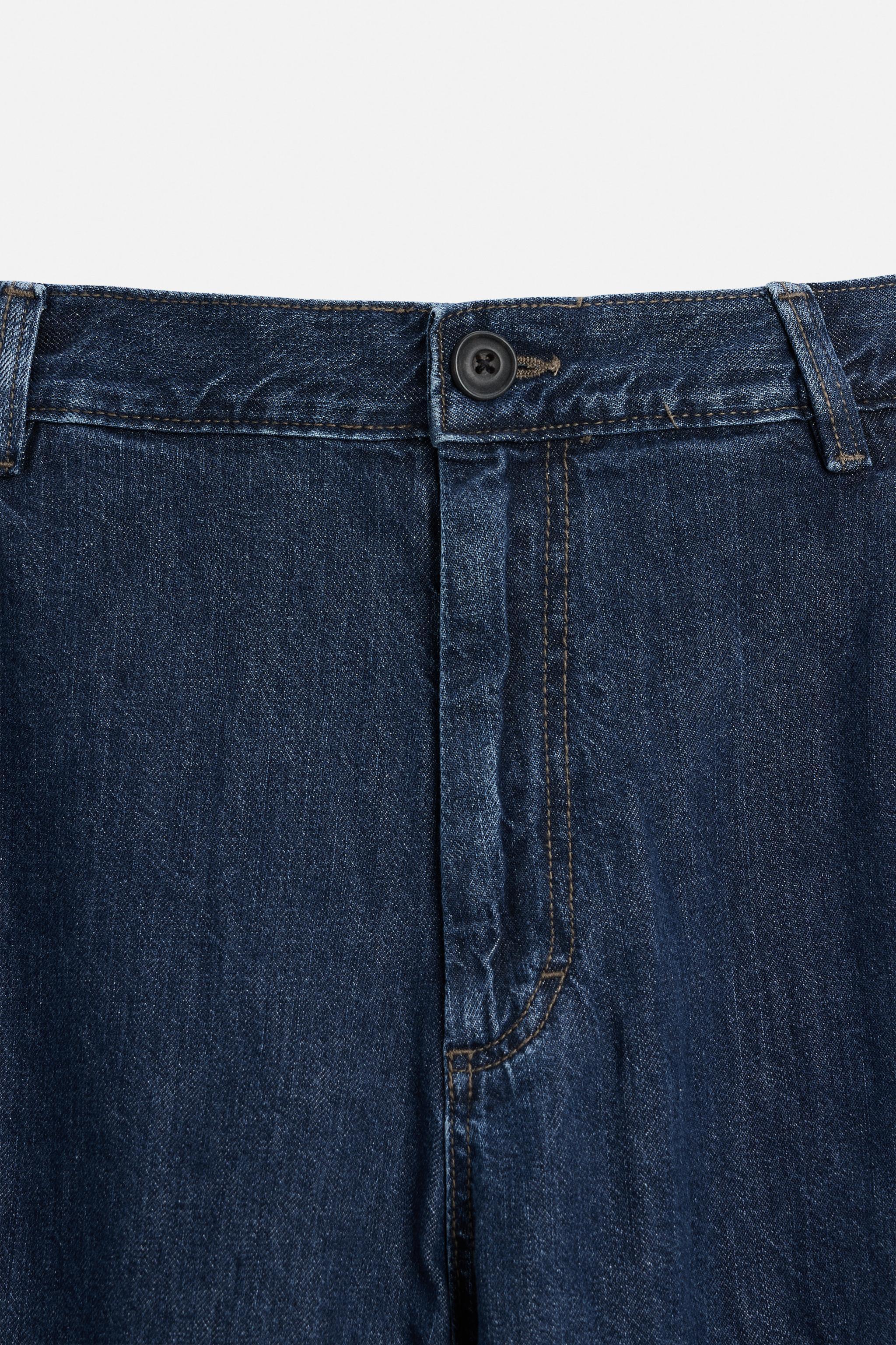 WIDE FIT JEANS Product Image