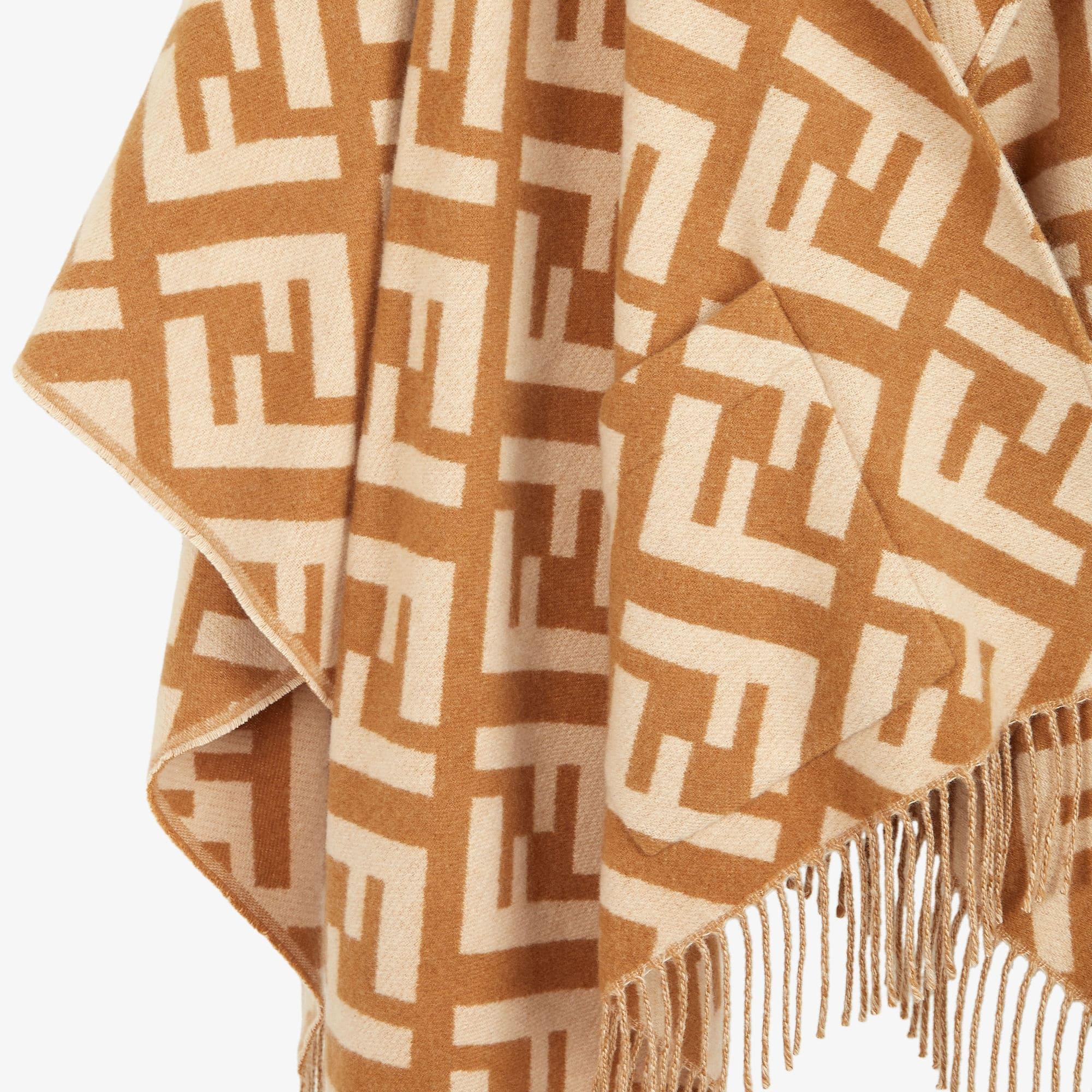 FF PonchoCaramel-colored cashmere poncho Product Image