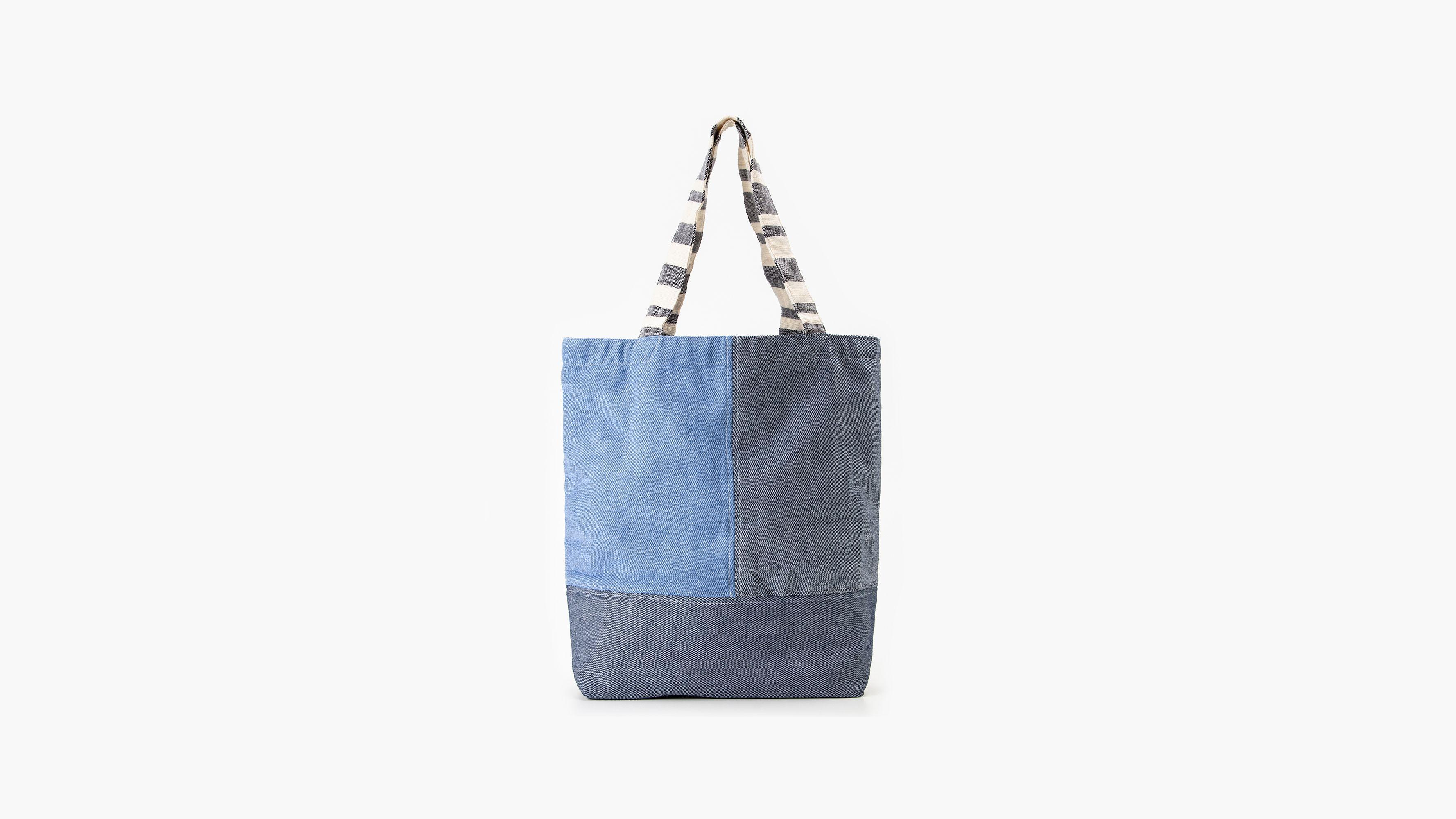 Levi's® Mercado Global Tote Product Image