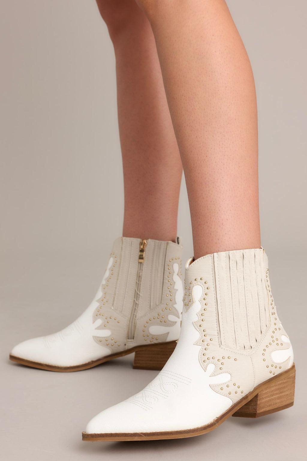 Wild West Wonder Ivory Boots Product Image