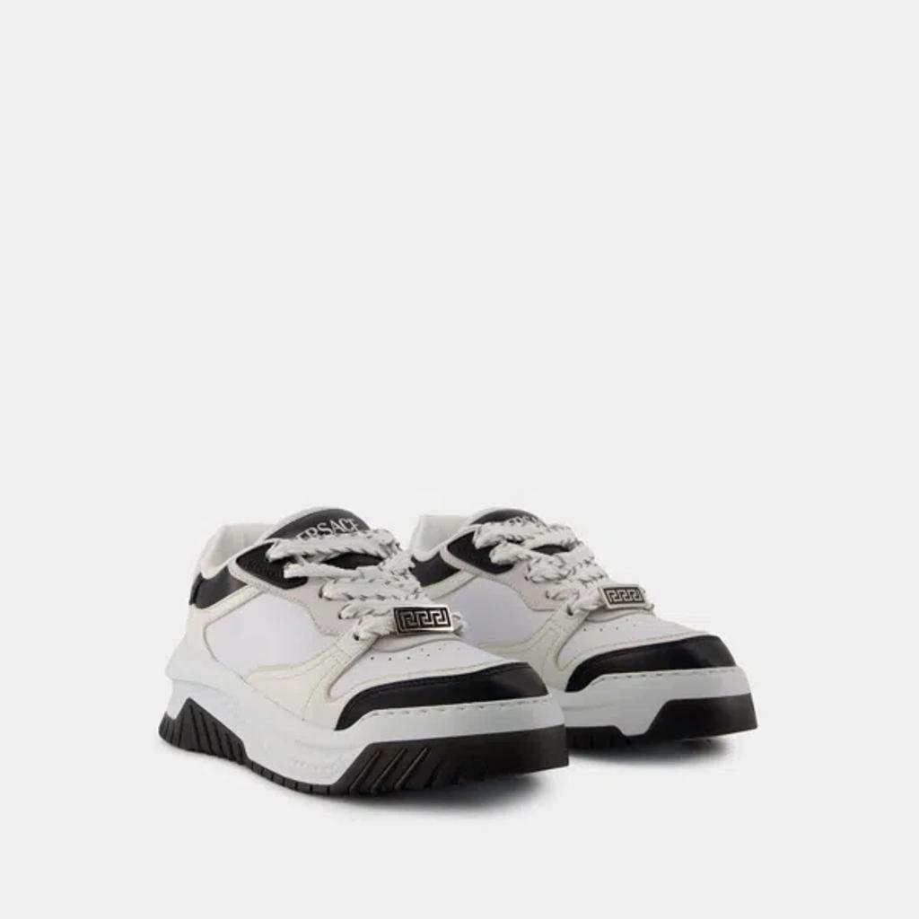 Sneakers - Leather - Black/white Product Image