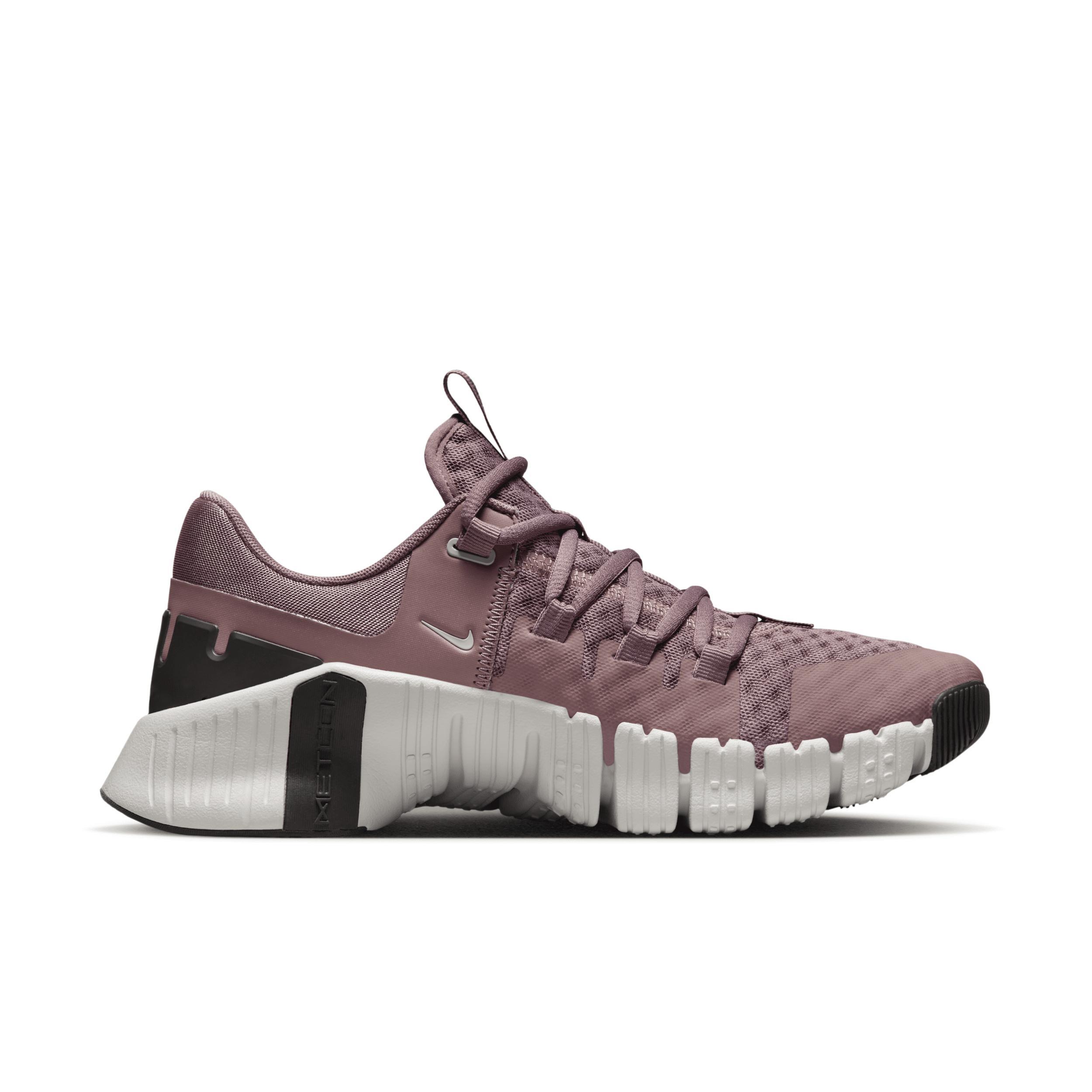 Nike Women's Free Metcon 5 Workout Shoes Product Image