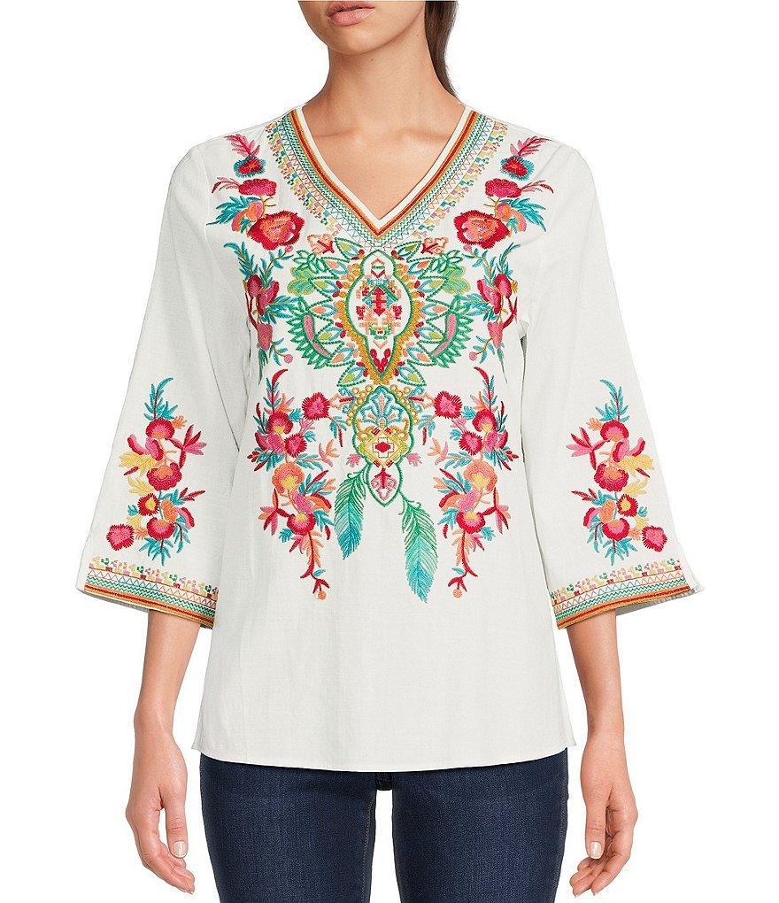 Calessa Petite Size Embroidered Patchwork Woven V-Neck 3/4 Sleeve Tunic Product Image